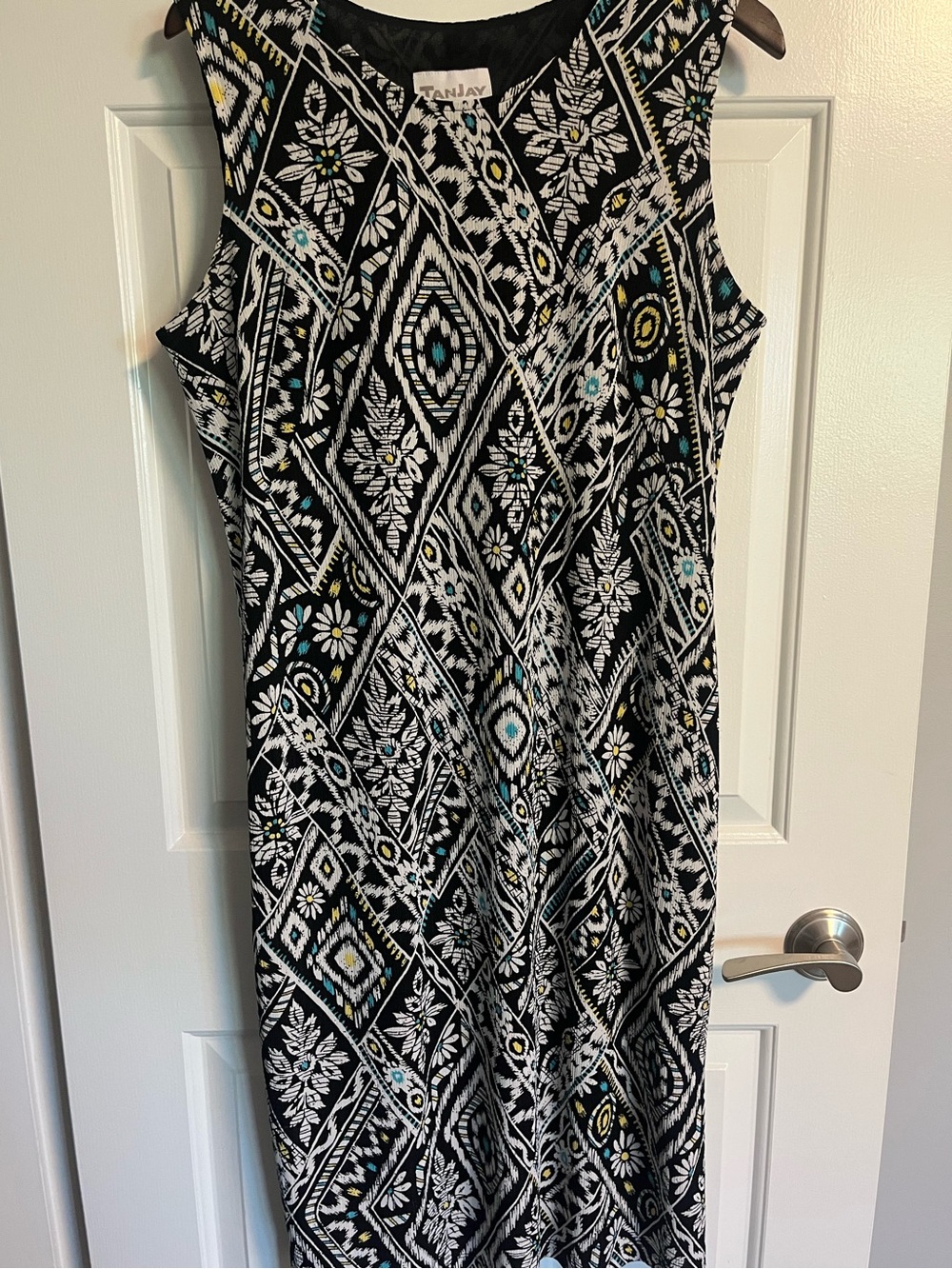 TanJay Black and White Sleeveless Midi Dress with Subtle Blue and Yellow Accents